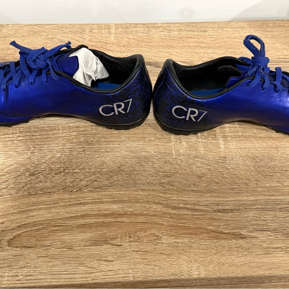 CR7 Mercurial Youth Turf Indoors - Picture 2 of 6